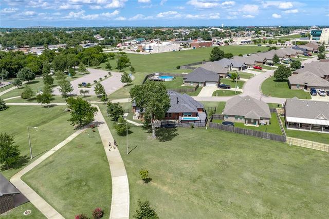 517 Heather Lane, Moore, OK 73160