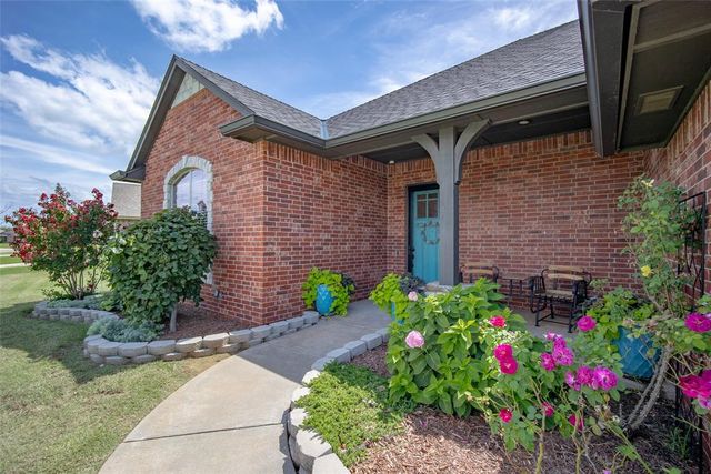 517 Heather Lane, Moore, OK 73160