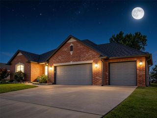 517 Heather Lane, Moore, OK 73160