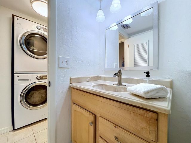 3500 GULF BOULEVARD 203, Belleair Beach, FL 33786