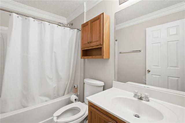 3385 Bridgeshaw Drive, Cumming, GA 30028