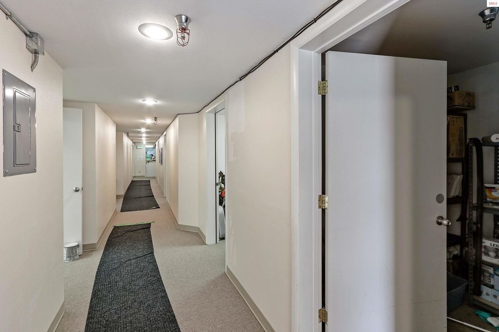 208 N 1st Avenue, Sandpoint, ID 83864 photo 19