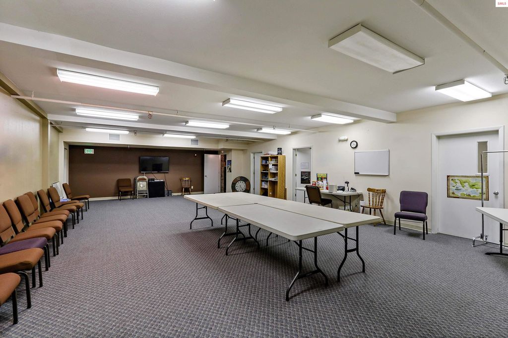 208 N 1st Avenue, Sandpoint, ID 83864 photo 20