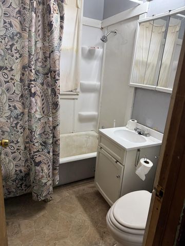 833 Fillmore Street, Gary, IN 46402