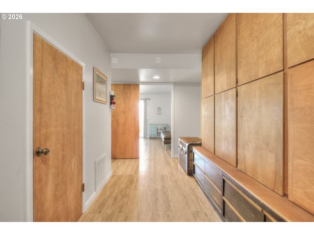 19 OTTER Ter, Brookings, OR 97415