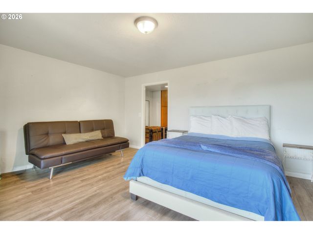 19 OTTER Ter, Brookings, OR 97415