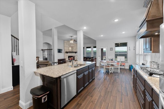 2760 Richard Street, Burleson, TX 76028