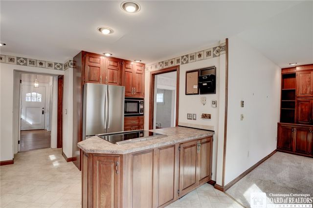 44 Spruce Street, Jamestown, NY 14701