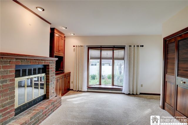 44 Spruce Street, Jamestown, NY 14701