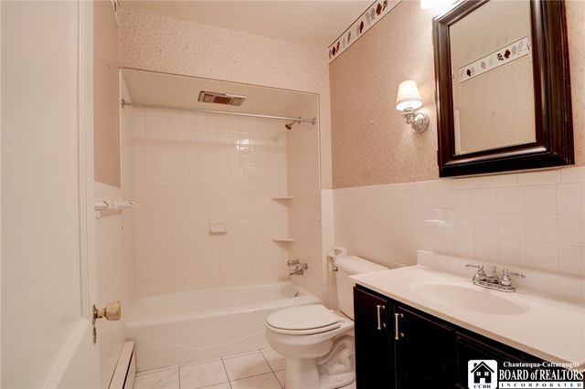 44 Spruce Street, Jamestown, NY 14701