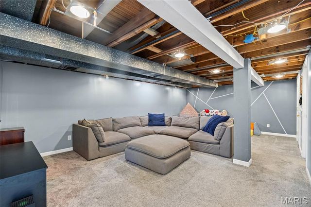 9319 Lenard Court, St Louis, MO 63123