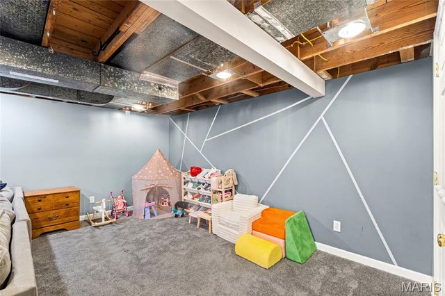 9319 Lenard Court, St Louis, MO 63123