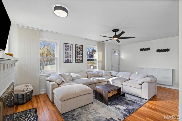 9319 Lenard Court, St Louis, MO 63123