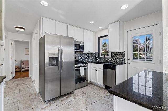 9319 Lenard Court, St Louis, MO 63123