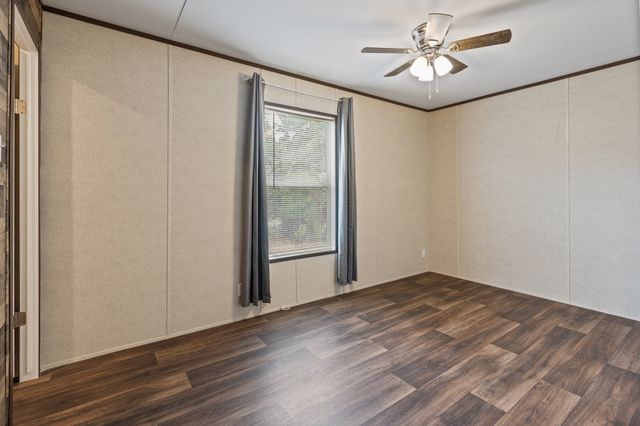 265 Richard Lane, Azle, TX 76020