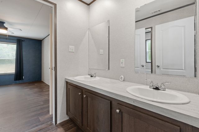265 Richard Lane, Azle, TX 76020