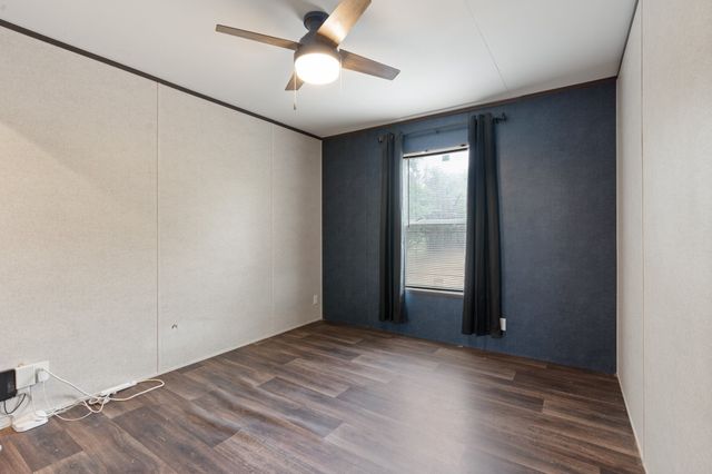 265 Richard Lane, Azle, TX 76020