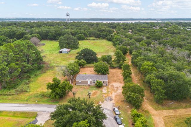 265 Richard Lane, Azle, TX 76020