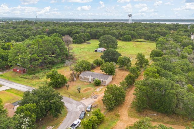 265 Richard Lane, Azle, TX 76020