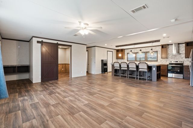 265 Richard Lane, Azle, TX 76020