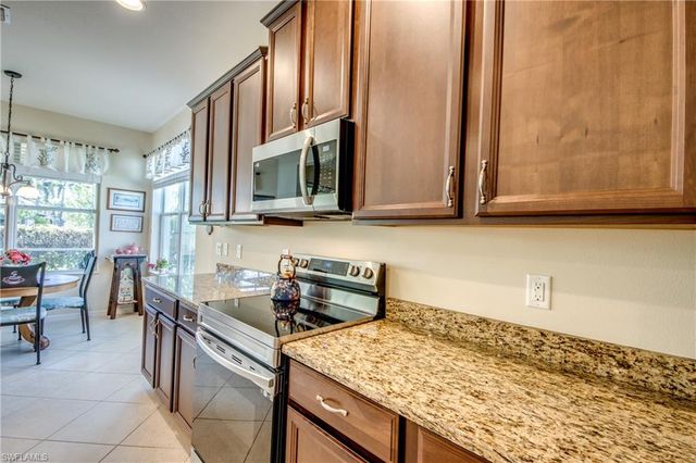 2616 Maraval CT, Cape Coral, FL 33991