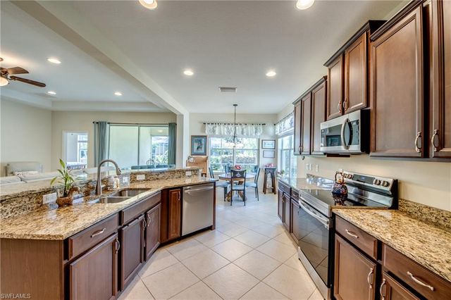 2616 Maraval CT, Cape Coral, FL 33991