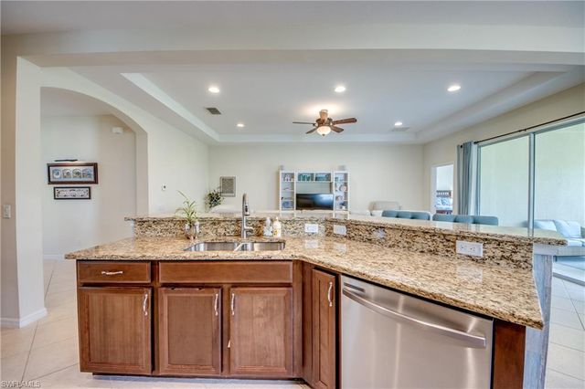 2616 Maraval CT, Cape Coral, FL 33991