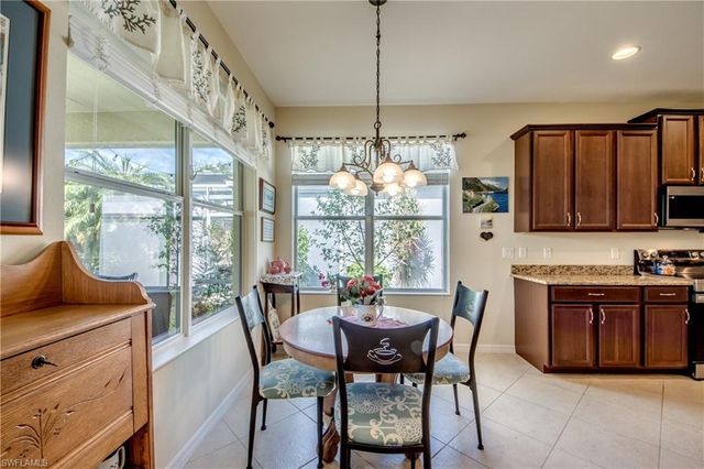2616 Maraval CT, Cape Coral, FL 33991