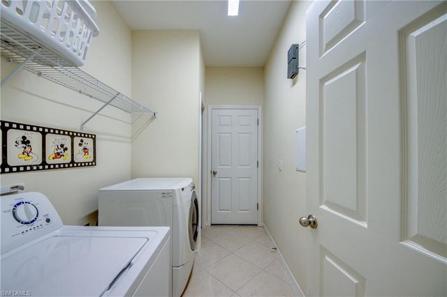 2616 Maraval CT, Cape Coral, FL 33991