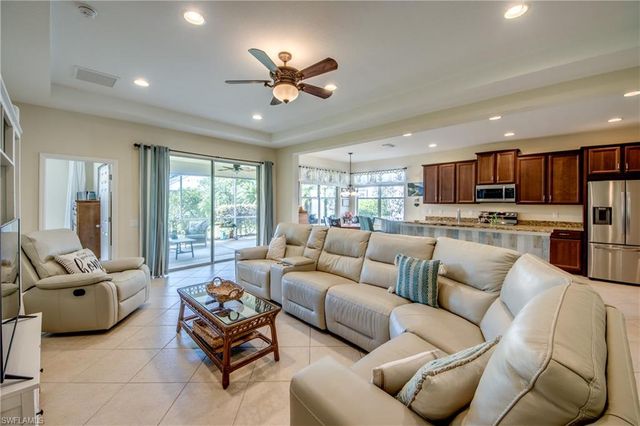 2616 Maraval CT, Cape Coral, FL 33991