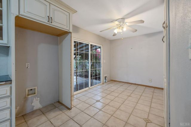 215 Lombardy Lane, Lemoore, CA 93245