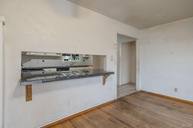 215 Lombardy Lane, Lemoore, CA 93245