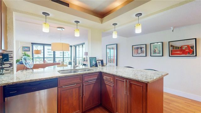 2413 BAYSHORE BOULEVARD 803, Tampa, FL 33629