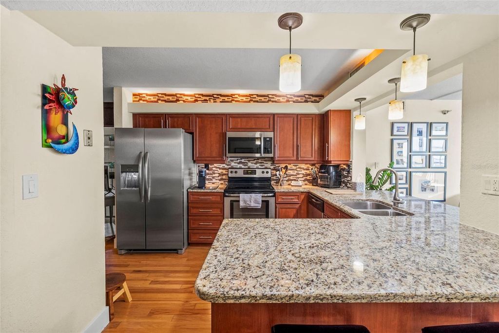 Image 30 of property listing at 2413 BAYSHORE BOULEVARD 803, Tampa, FL 33629