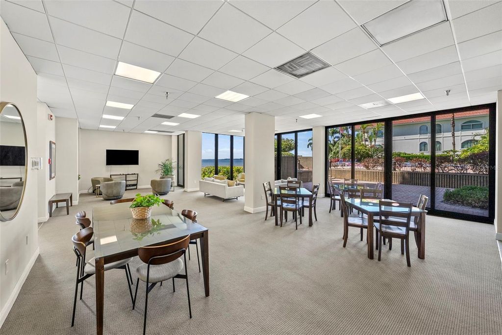 Image 74 of property listing at 2413 BAYSHORE BOULEVARD 803, Tampa, FL 33629