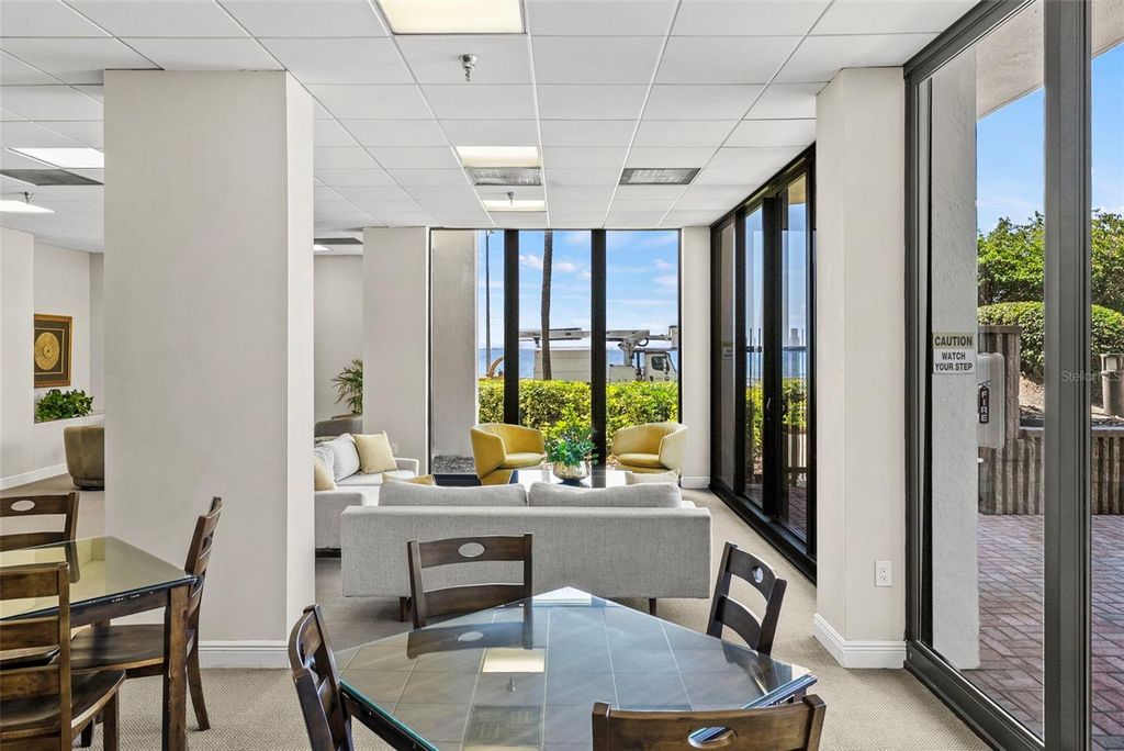 Image 75 of property listing at 2413 BAYSHORE BOULEVARD 803, Tampa, FL 33629