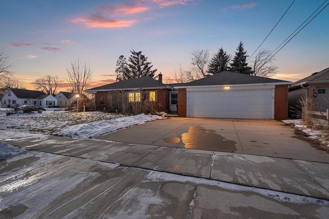 134 E BYRD STREET, Appleton, WI 54911