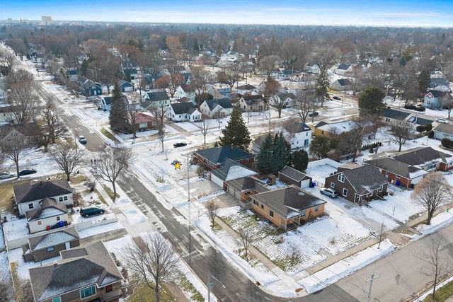 134 E BYRD STREET, Appleton, WI 54911