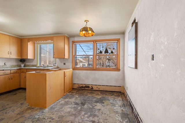 134 E BYRD STREET, Appleton, WI 54911