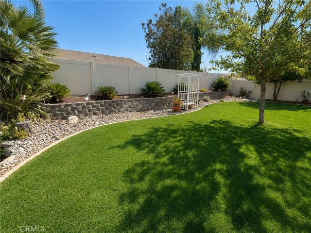 35579 Country Creek Drive, Yucaipa, CA 92399