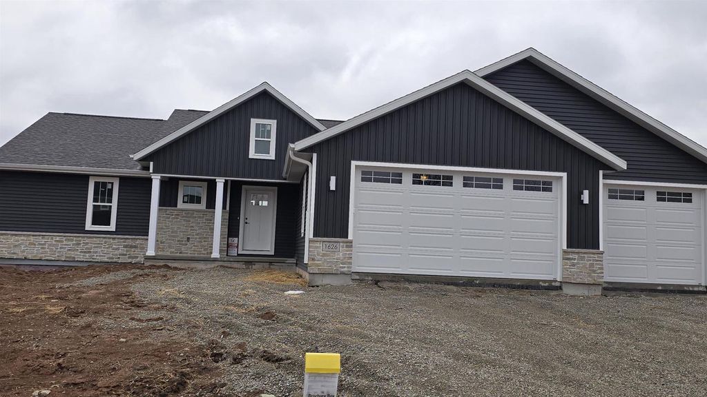 1626 FOUNDERS STREET, Neenah, WI 54956