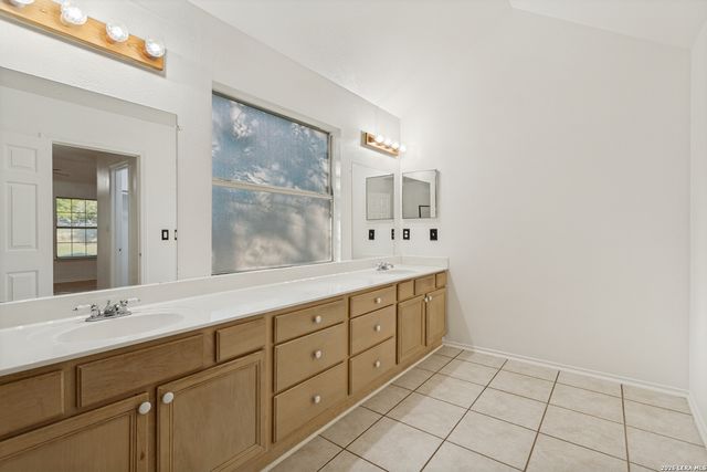 1129 Desert Gold, Boerne, TX 78006