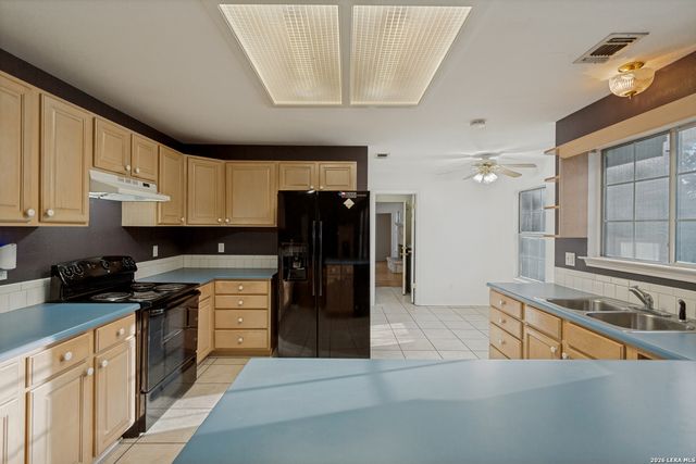 1129 Desert Gold, Boerne, TX 78006