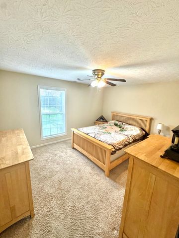 553 Newbury Way, Lexington, KY 40514