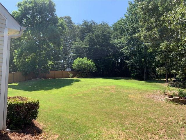 5515 Preserve Point, Flowery Branch, GA 30542