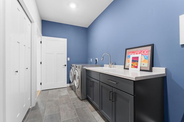 468 Panorama Circle NW, Rochester, MN 55901