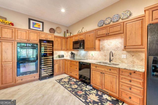 198 Riverbend Drive, Hayesville, NC 28904