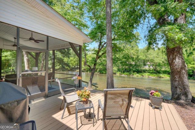 198 Riverbend Drive, Hayesville, NC 28904
