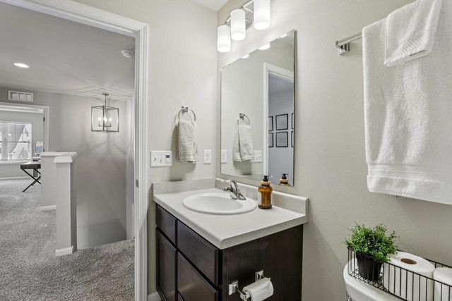 432 Crusader Point, Waunakee, WI 53597