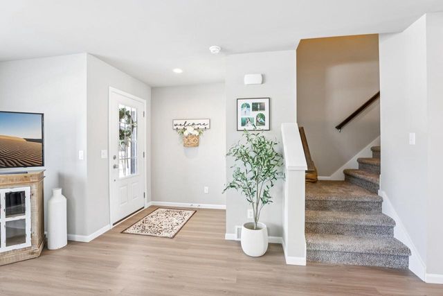 432 Crusader Point, Waunakee, WI 53597